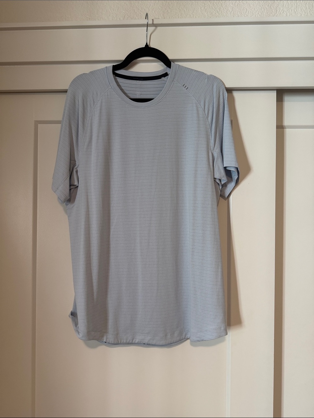 Men's Light Gray/ Blue Performance Short Sleeve Shirt : Lululemon